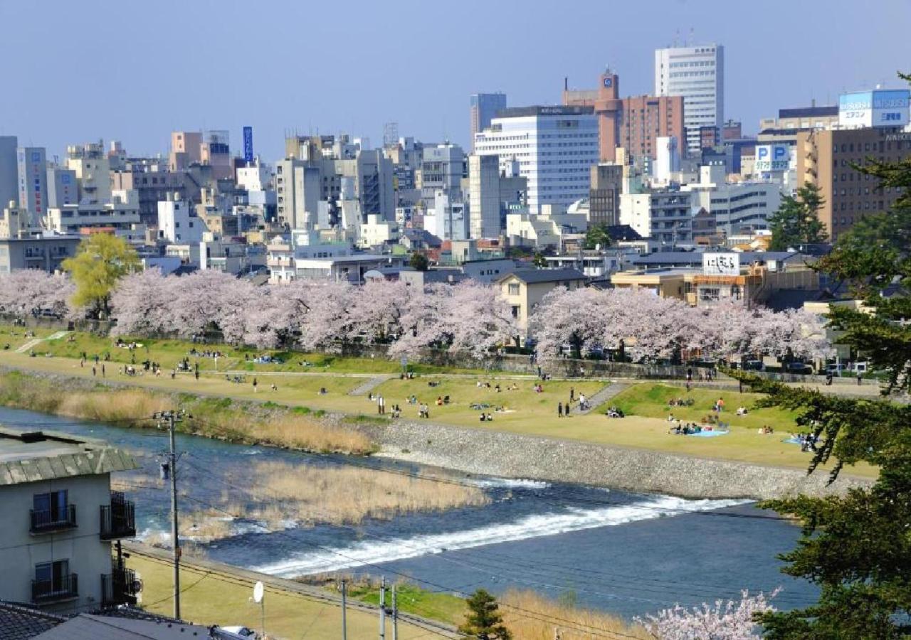 Apa Hotel Kanazawa Nomachi Bagian luar foto